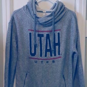 ⭐️LAST CHANCE!!⭐️University of Utah sweater hoodie